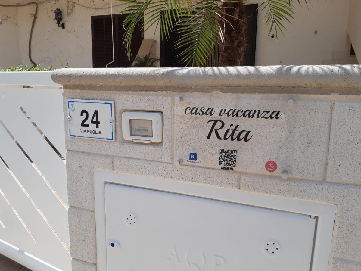 Casa Vacanza Rita Marina Di Pescoluse Exterior photo